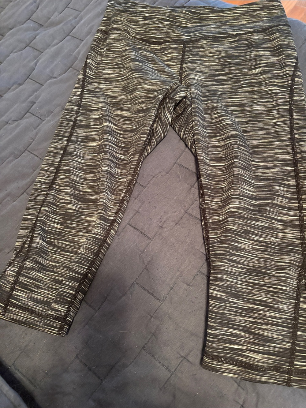 Zella Black and Gray Space-Dye Cropped Leggings